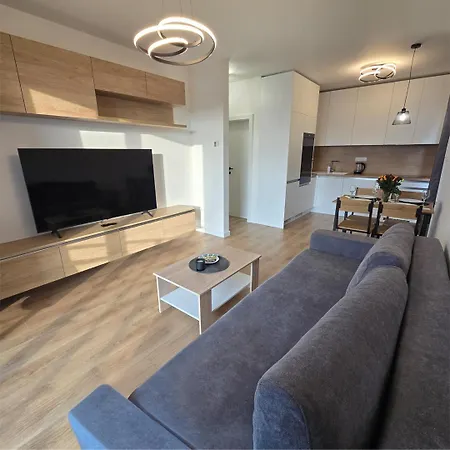 Imperial Apartmetns Zelele Grunty *